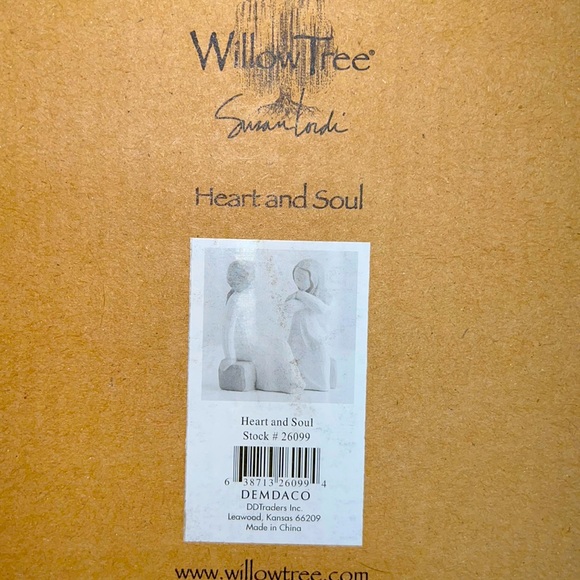 BRAND NEW IN BOX WILLOW TREE HEART AND SOUL